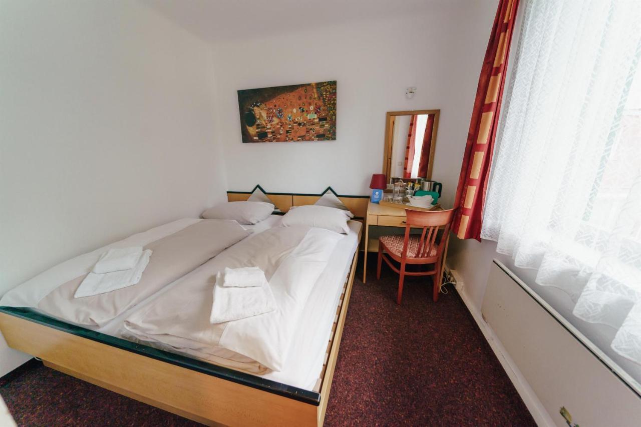 Готель Gaestehaus Frank Фельден-ам-Вертерзе Екстер'єр фото
