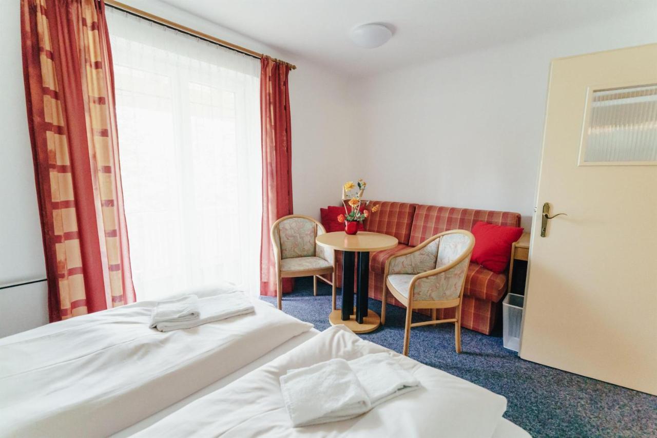 Готель Gaestehaus Frank Фельден-ам-Вертерзе Екстер'єр фото